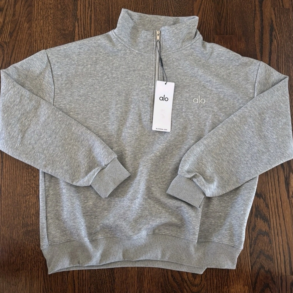 ALO Yoga Men’s Grey Sweatsuit - Gray